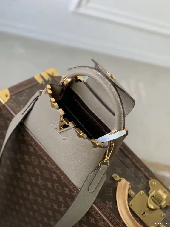 Frstbag ru LOUIS MINI CAPUCINES VUITTON 0609